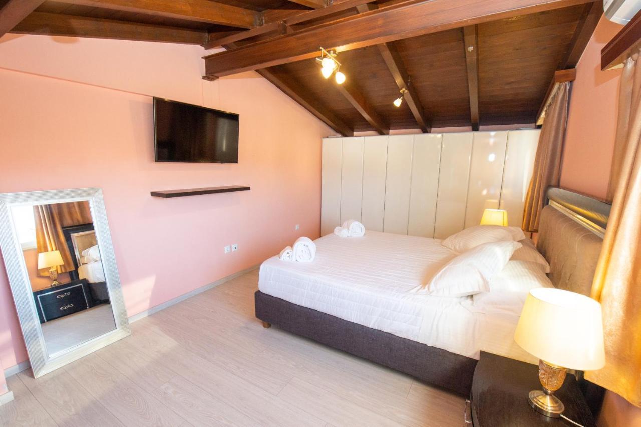Venetian Apartments, 650M From Corfu Port Eksteriør bilde
